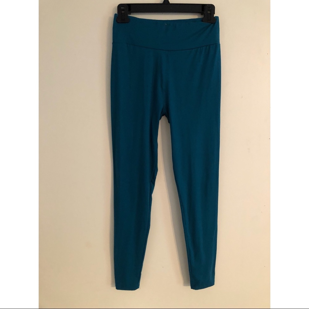 Turquoise leggings